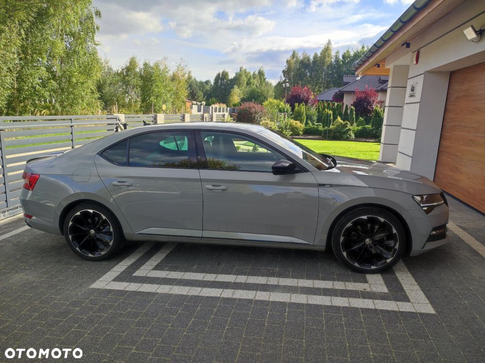Skoda Superb 2.0 TDI SCR 4x4 Sportline DSG - 5