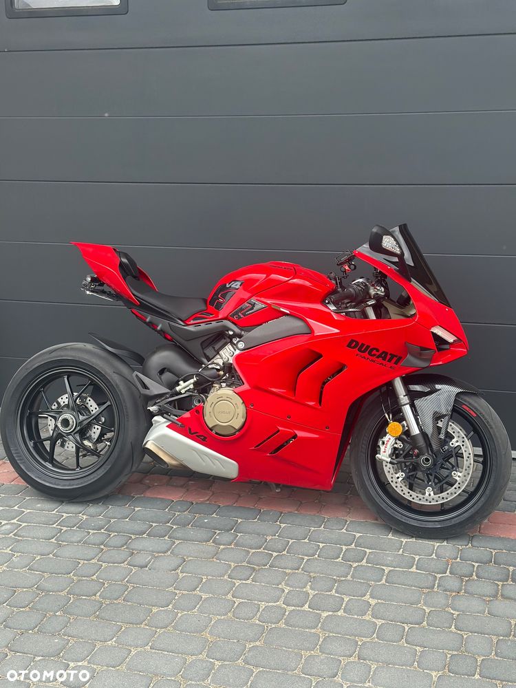 Ducati Panigale V4 - 2