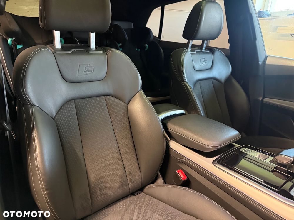 Audi Q8 55 TFSI mHEV Quattro Tiptronic - 8