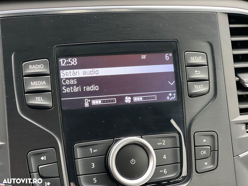 Renault Megane TCe Life - 17