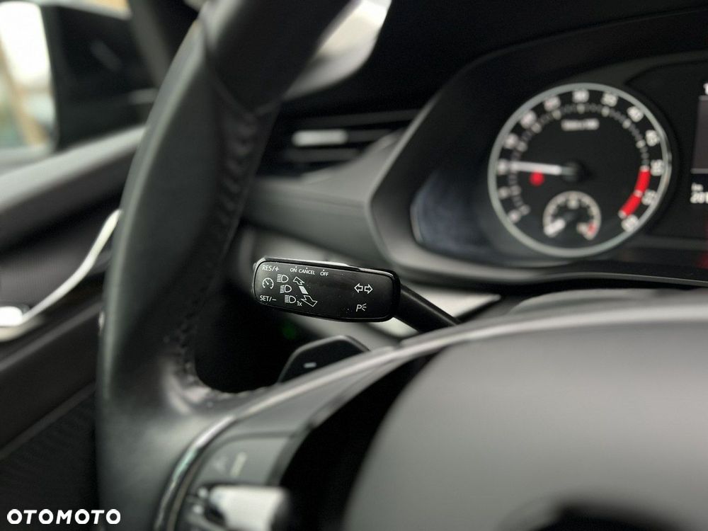 Skoda Octavia 2.0 TDI Ambition DSG - 29