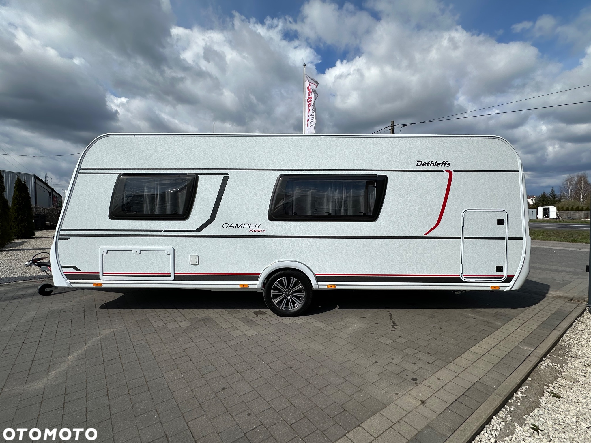 Dethleffs Camper 560 FMK - 6