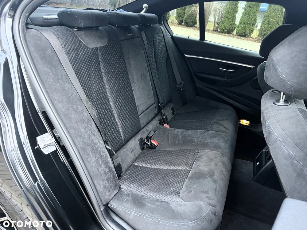 BMW Seria 3 320d M Sport Shadow - 34