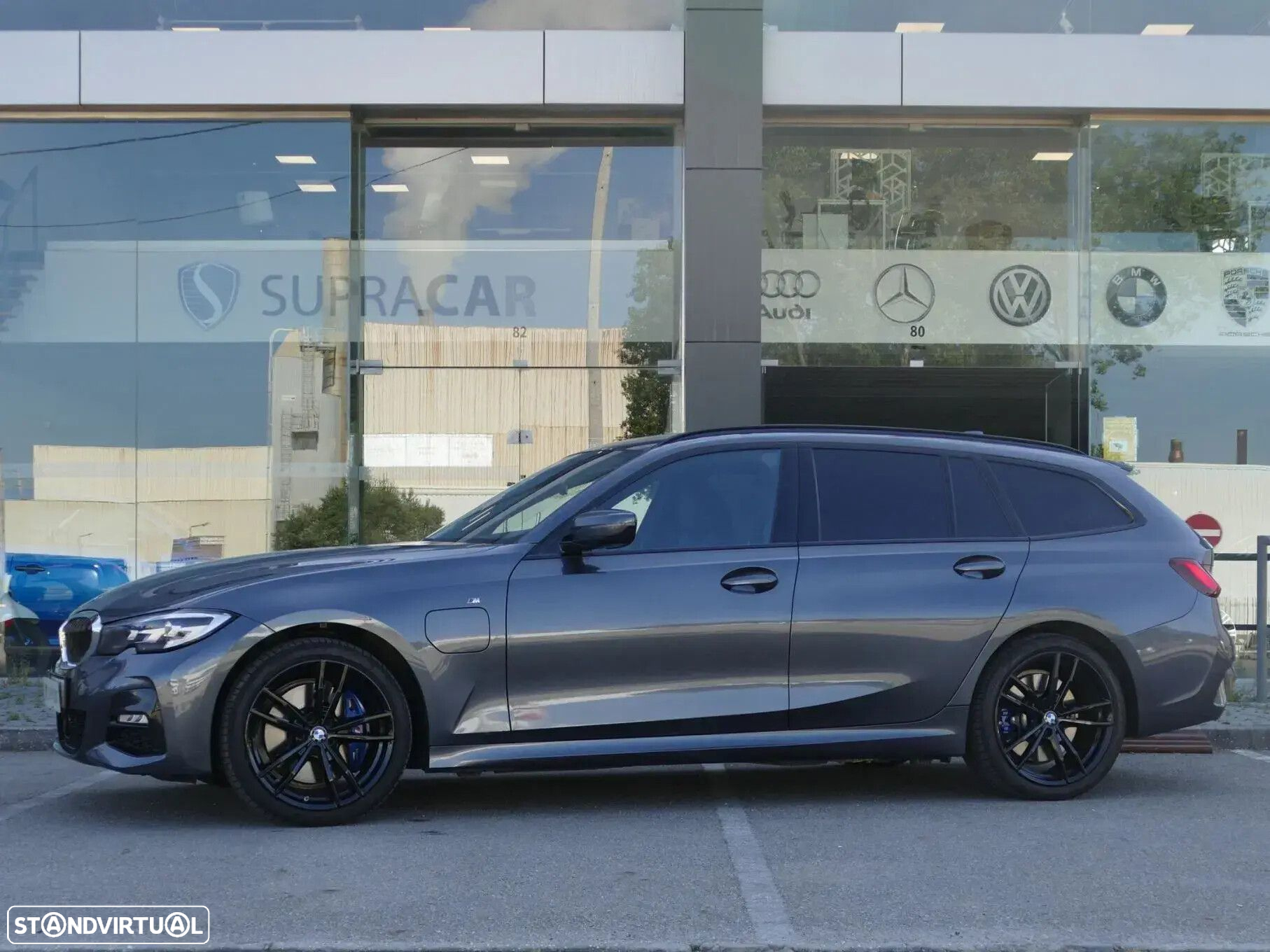 BMW 330 e Touring Pack M Auto - 39