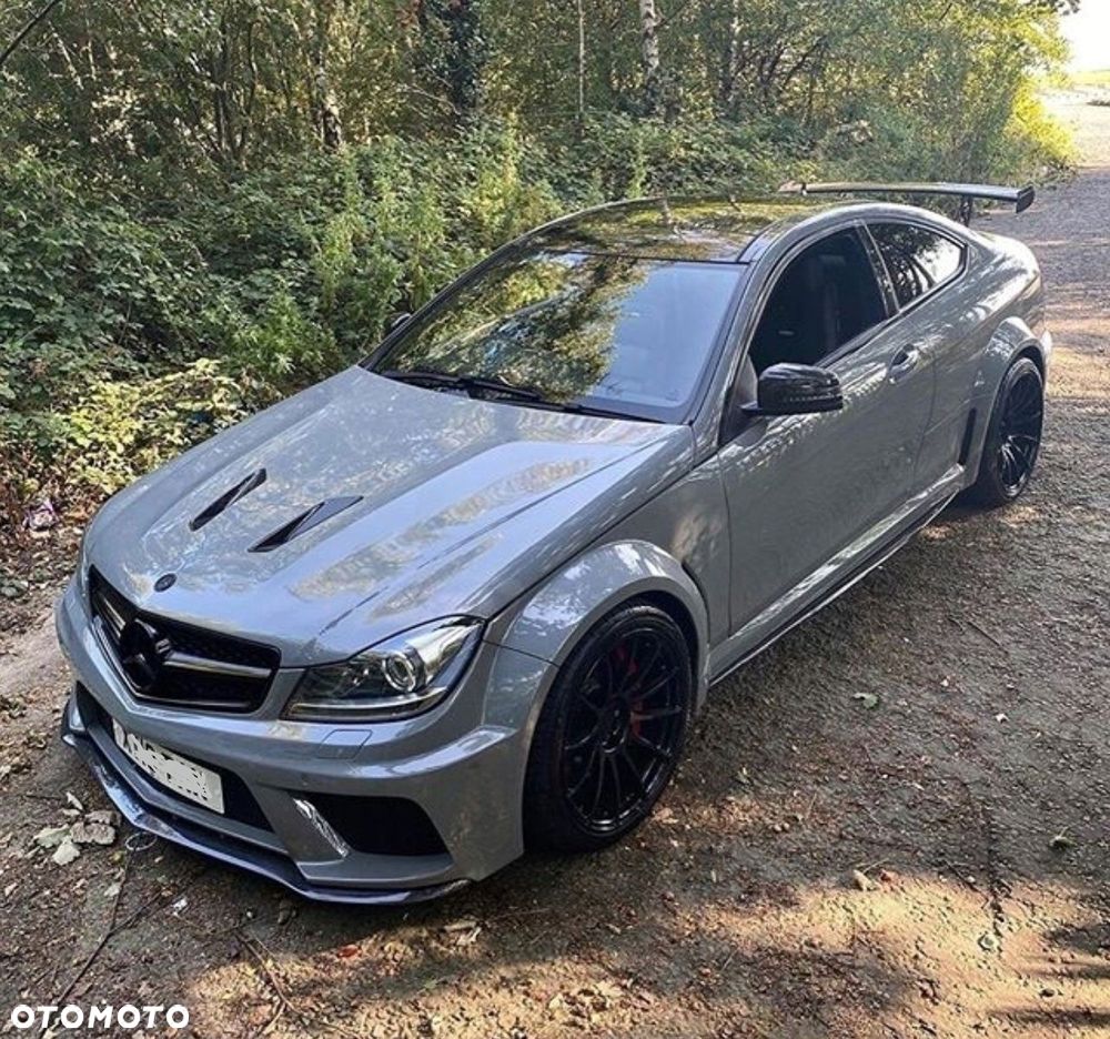 MERCEDES C KLASA W204 COUPE BLACK SERIES BODY KIT ZESTAW OSPOILEROWANIA - 1