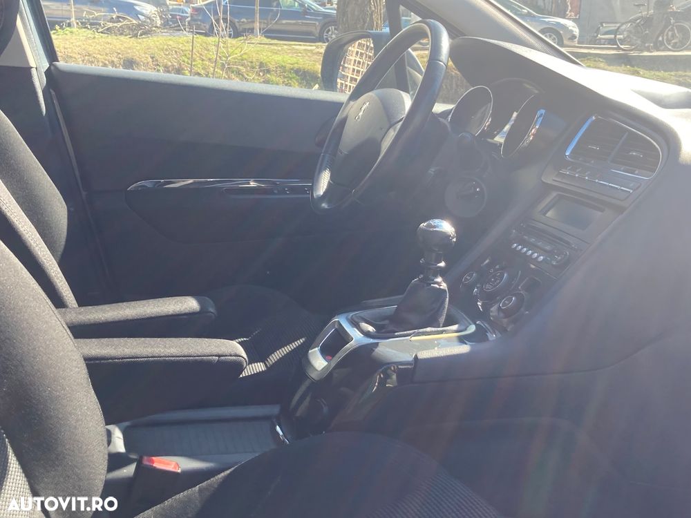 Peugeot 5008 HDI FAP 150 Family - 15