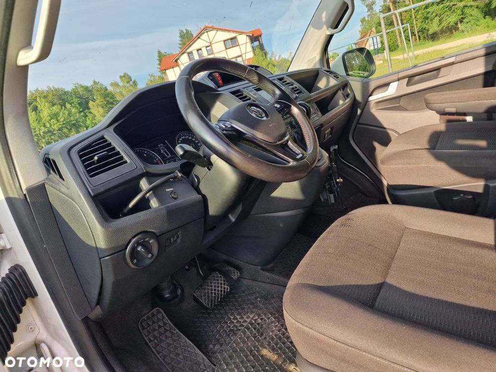 Volkswagen Caravelle 2.0 TDI L2 Highline DSG - 18