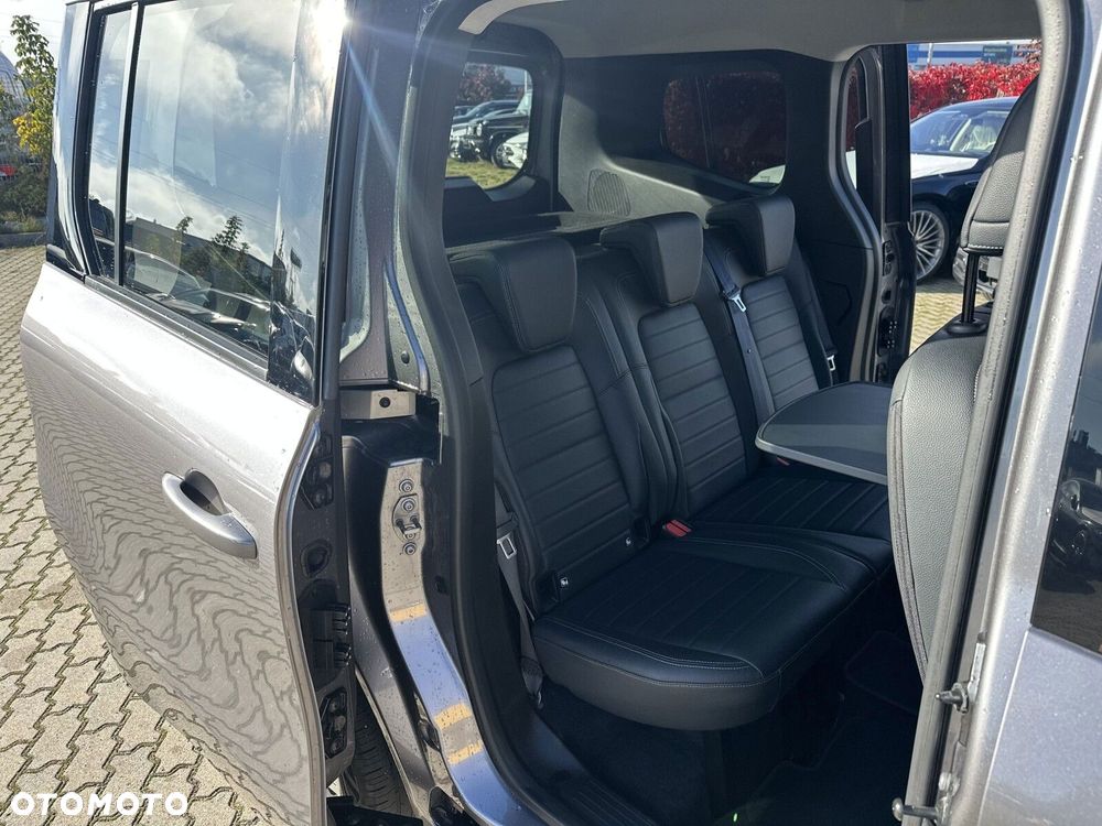 Mercedes-Benz Klasa T 180 d Style - 21