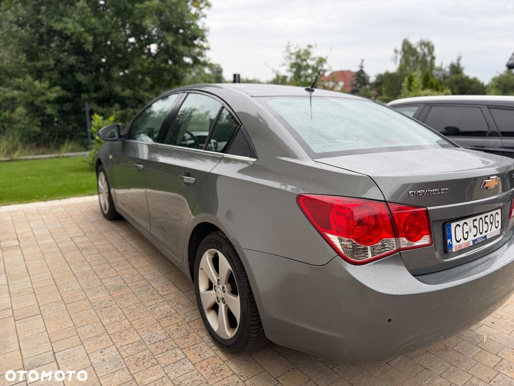 Chevrolet Cruze - 9