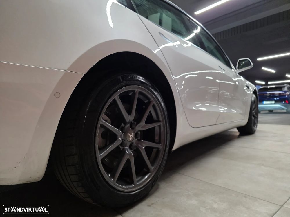 Tesla Model 3 Long Range AWD Dual Motor - 27