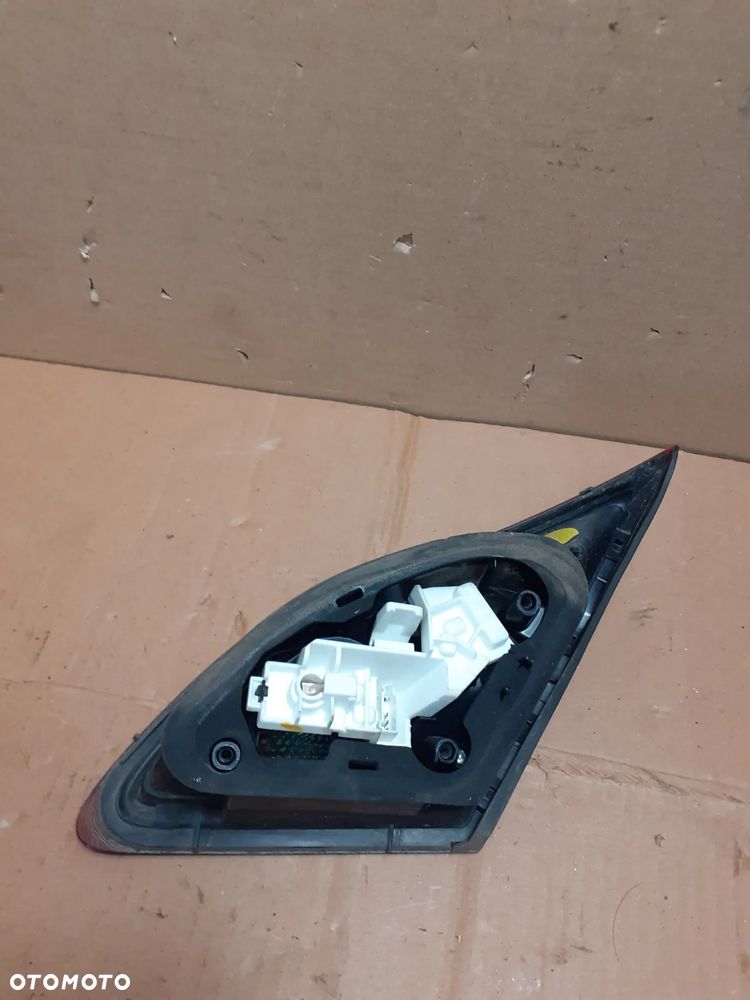 LAMPA TYLNA LEWA OPEL ASTRA J - 5