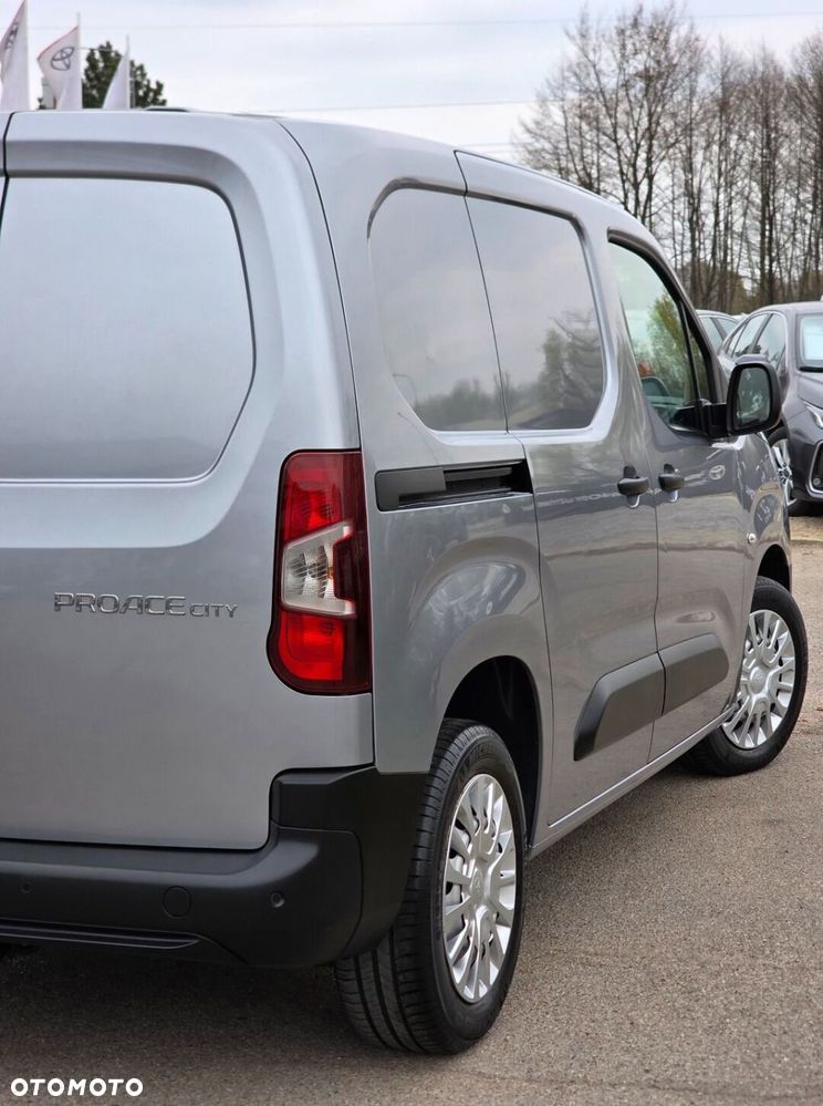Toyota PROACE CITY - 8