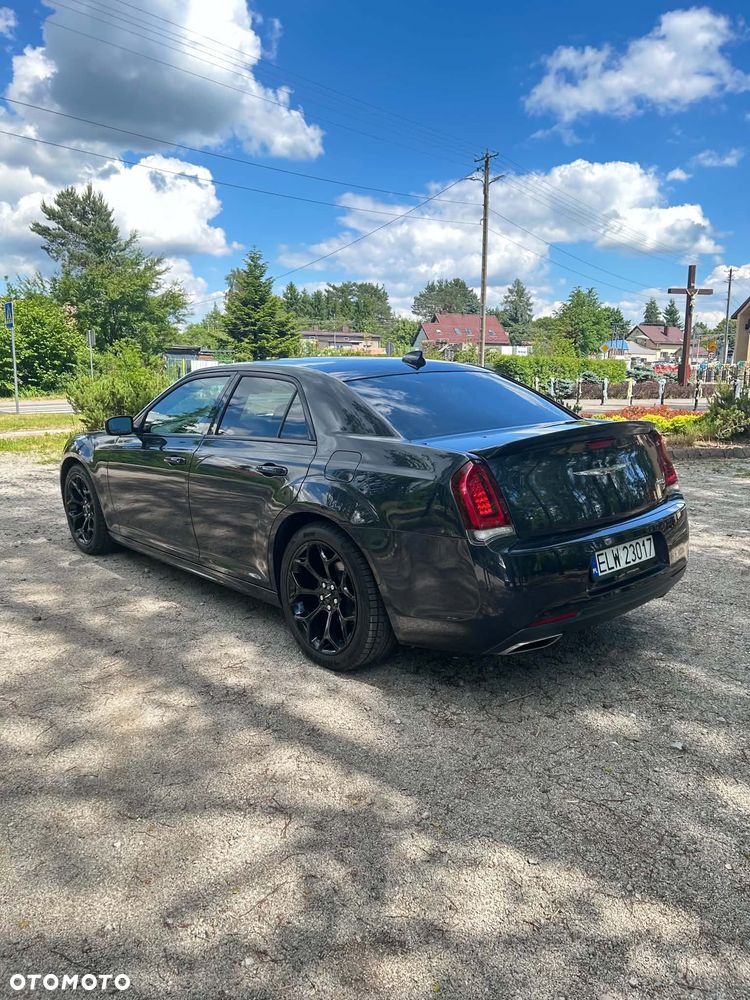 Chrysler Pacifica - 8