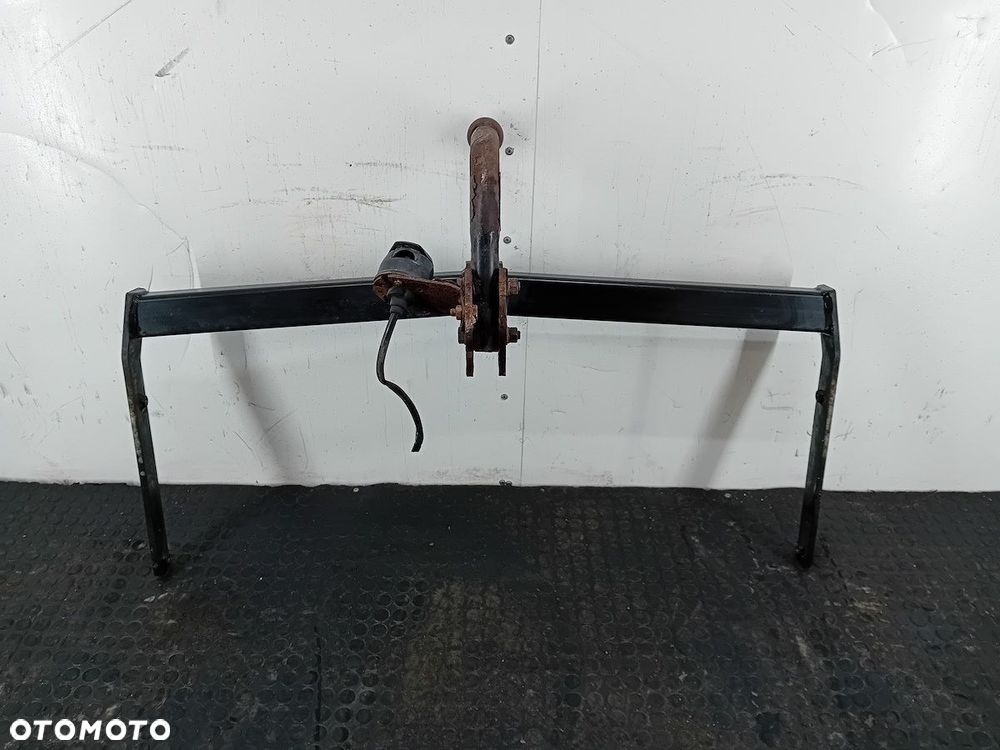 HAK HOLOWNICZY SKODA OCTAVIA II KOMBI - 1