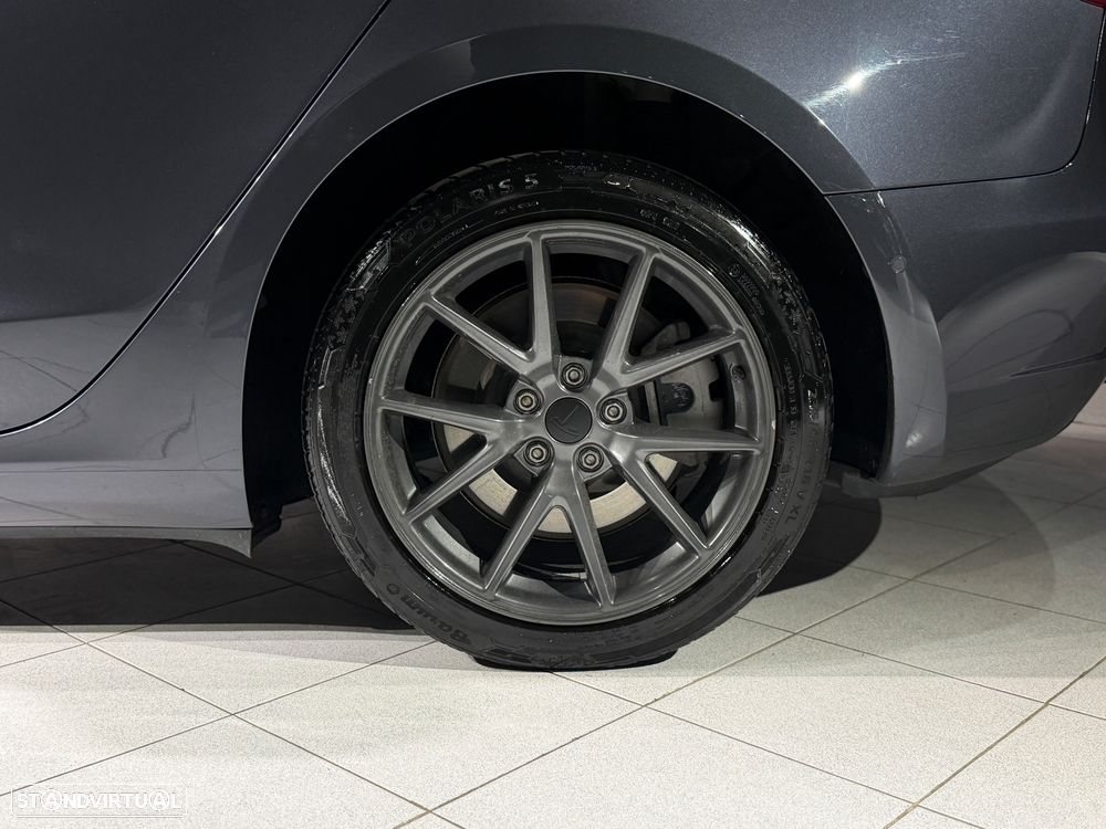 Tesla Model 3 Long-Range Dual Motor AWD - 10