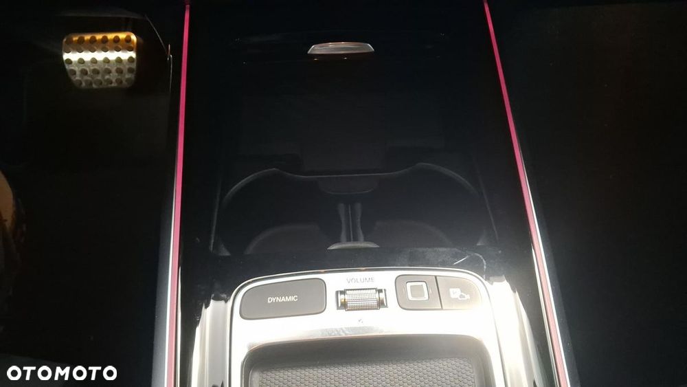 Mercedes-Benz GLB 220 d 4-Matic AMG Line 8G-DCT - 21