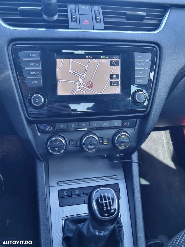 Skoda Octavia 1.4 TSI AMBITION - 2