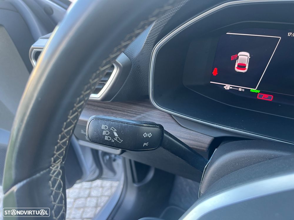 SEAT Leon 1.4 e-Hybrid Xcellence DSG - 29