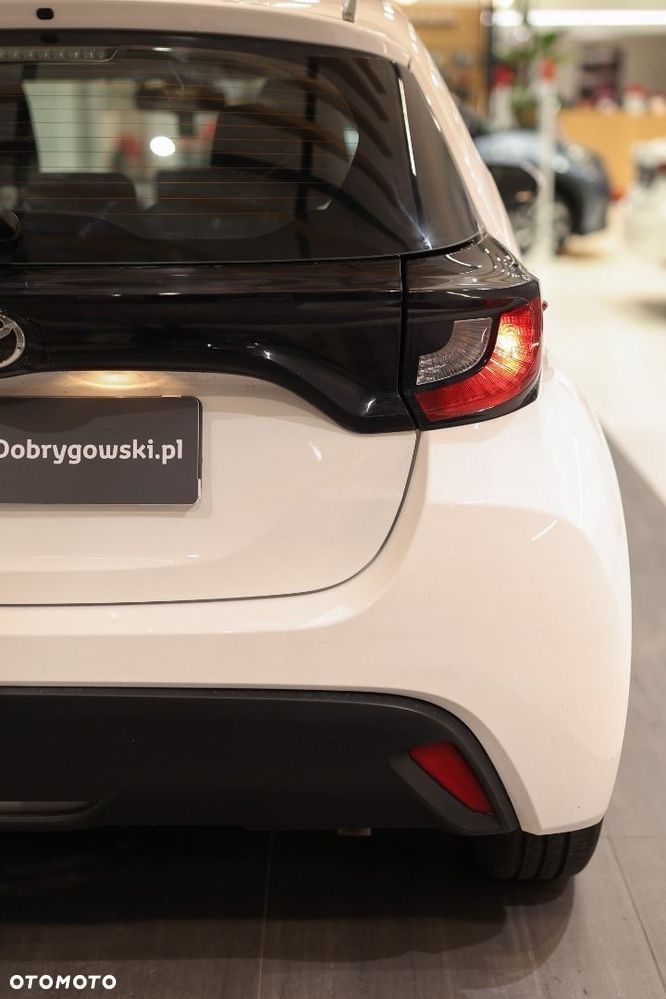 Toyota Yaris - 32
