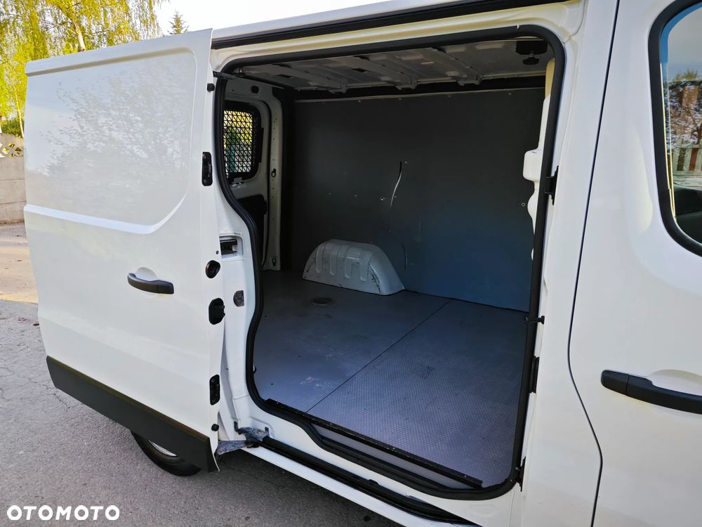 Renault TRAFIC 2018r, 1.6 95KM, L1H1 Duży Serwis, nowy rozrząd, nawigacja, super stan ,doinwestowany, Klima - 21