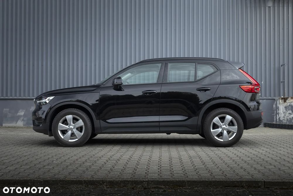 Volvo XC 40 T3 Momentum Core - 3