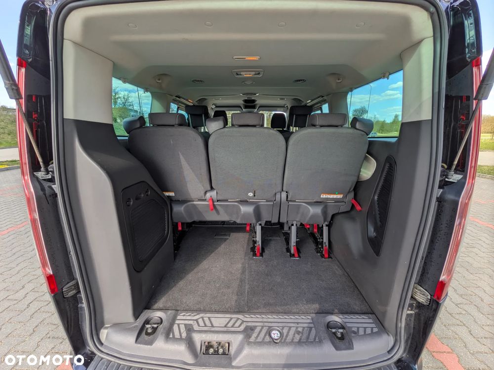 Ford Tourneo Custom Tourneo 300 L1 Titanium - 9