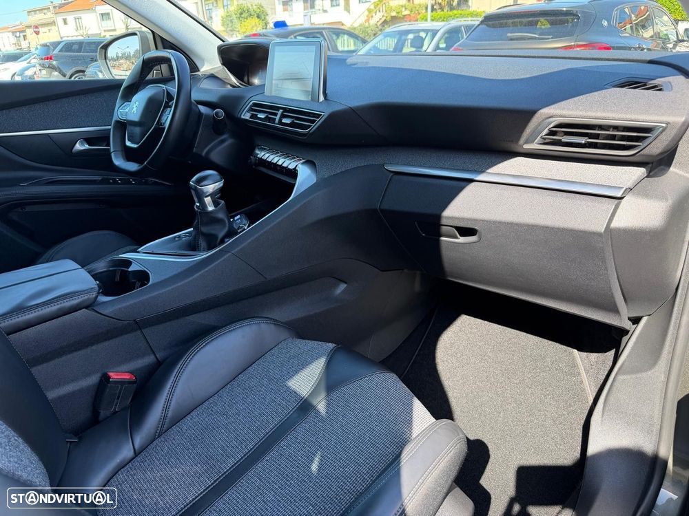 Peugeot 3008 1.5 BlueHDi Allure - 15