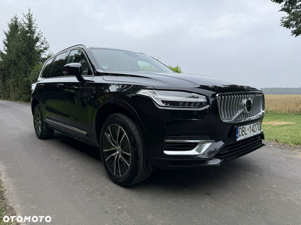 Volvo XC 90 T8 AWD Plug-In Hybrid Core 7os - 26