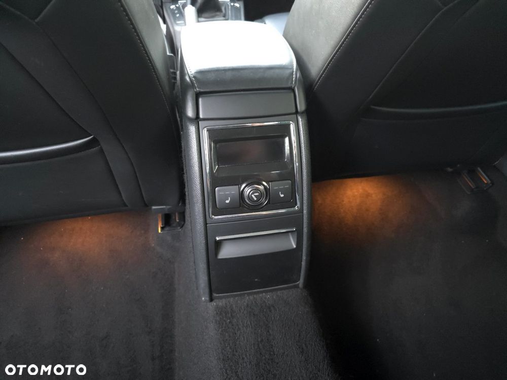 Skoda Superb 2.0 TDI Platinum - 25