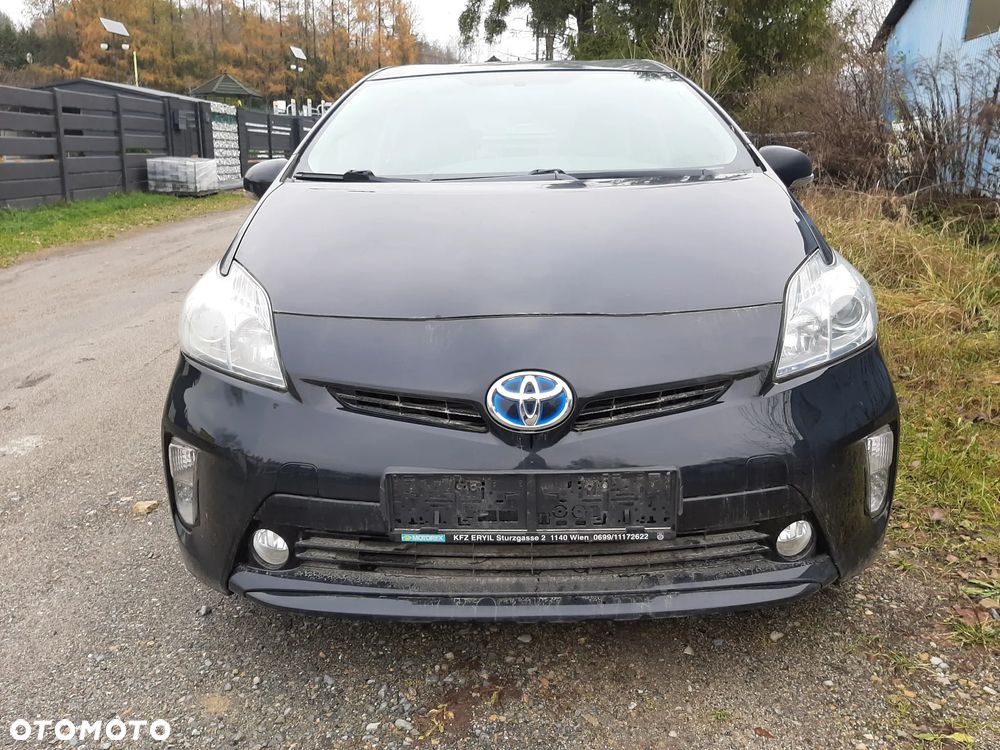 Toyota Prius 1.8 Hybrid Premium - 2