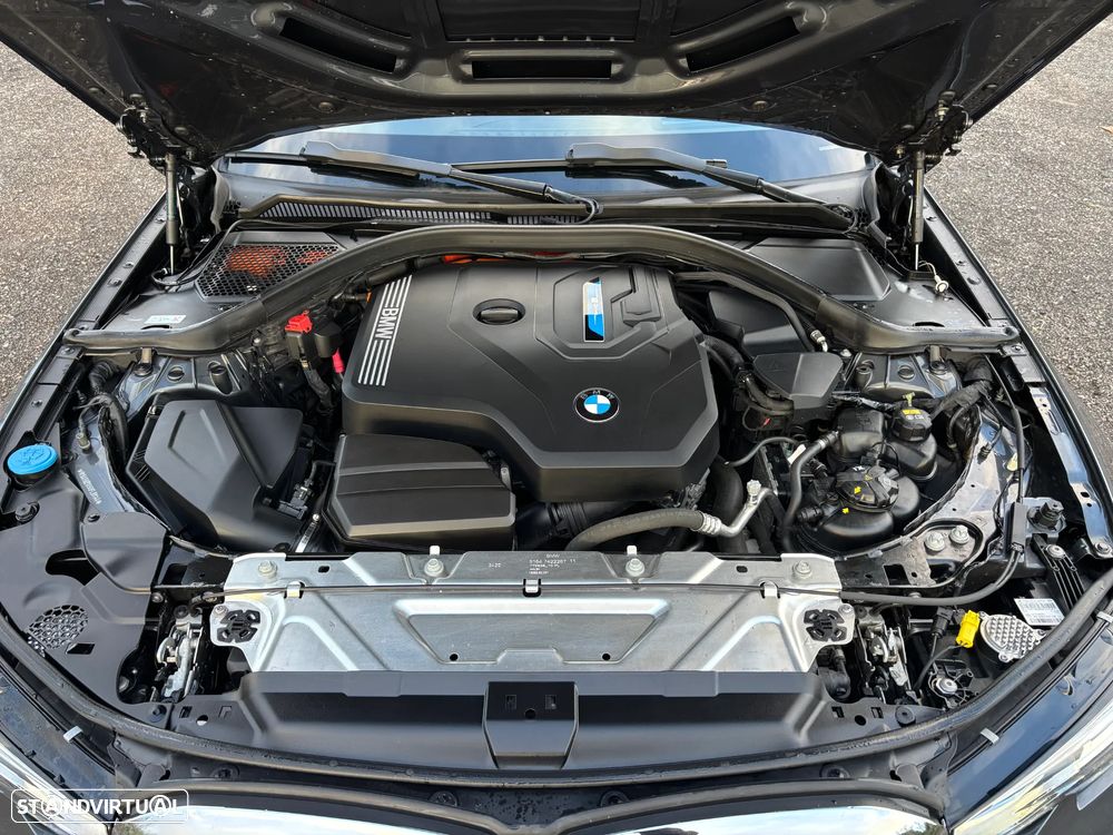 BMW 330 e Touring Line Sport Auto - 13