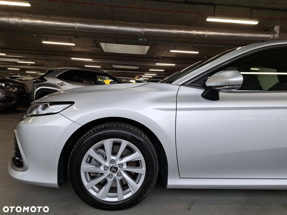 Toyota Camry 2.5 Hybrid Comfort CVT - 37