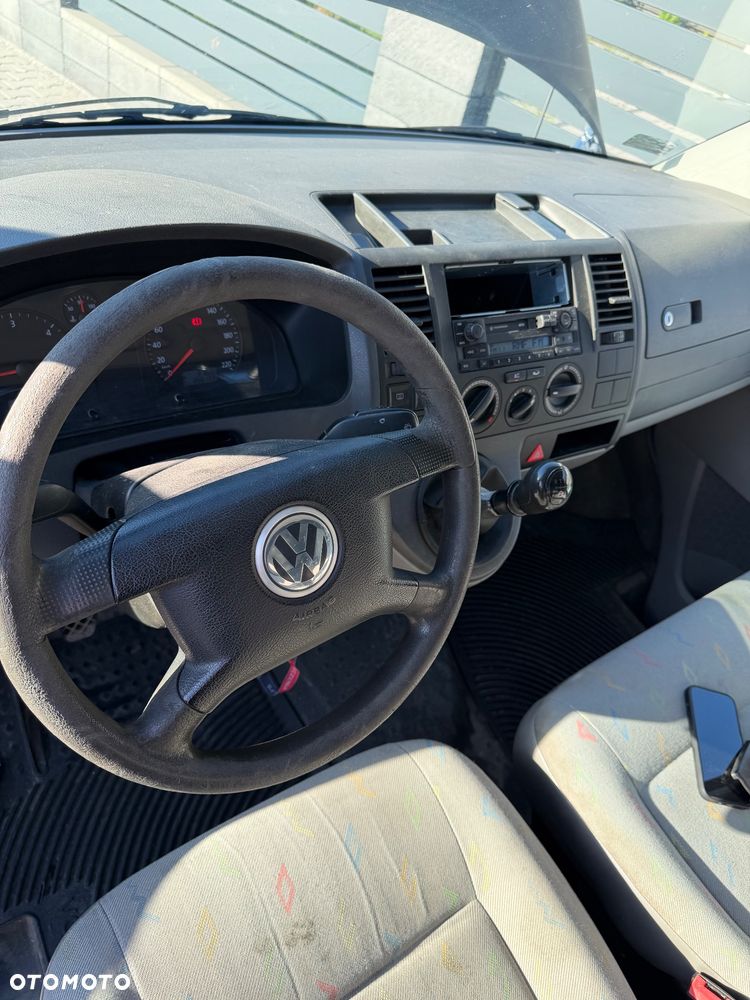 Volkswagen Transporter - 9
