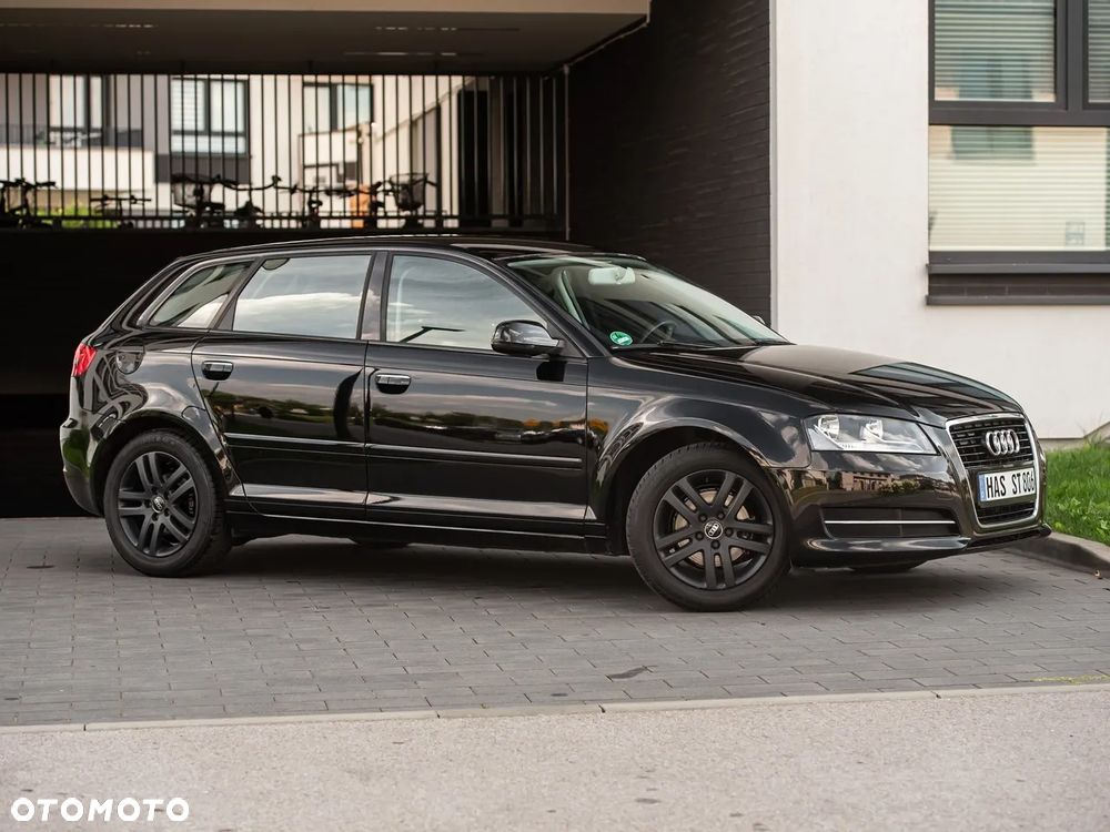 Audi A3 Sportback - 3