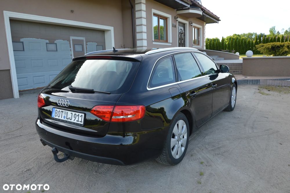 Audi A4 Avant 2.0 TDI - 13
