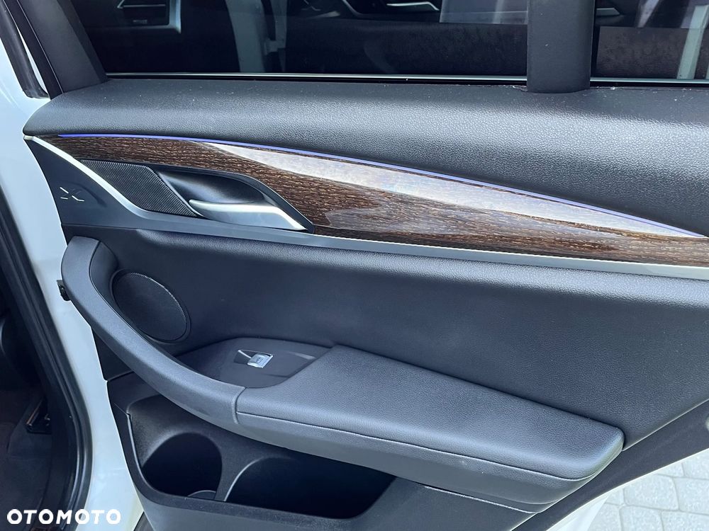 BMW X4 xDrive30i xLine - 13