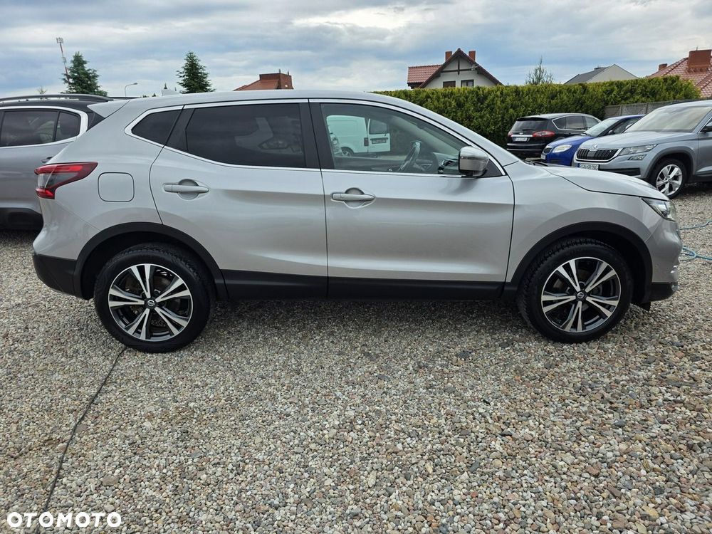 Nissan Qashqai 1.2 DIG-T Xtronic TEKNA+ - 17