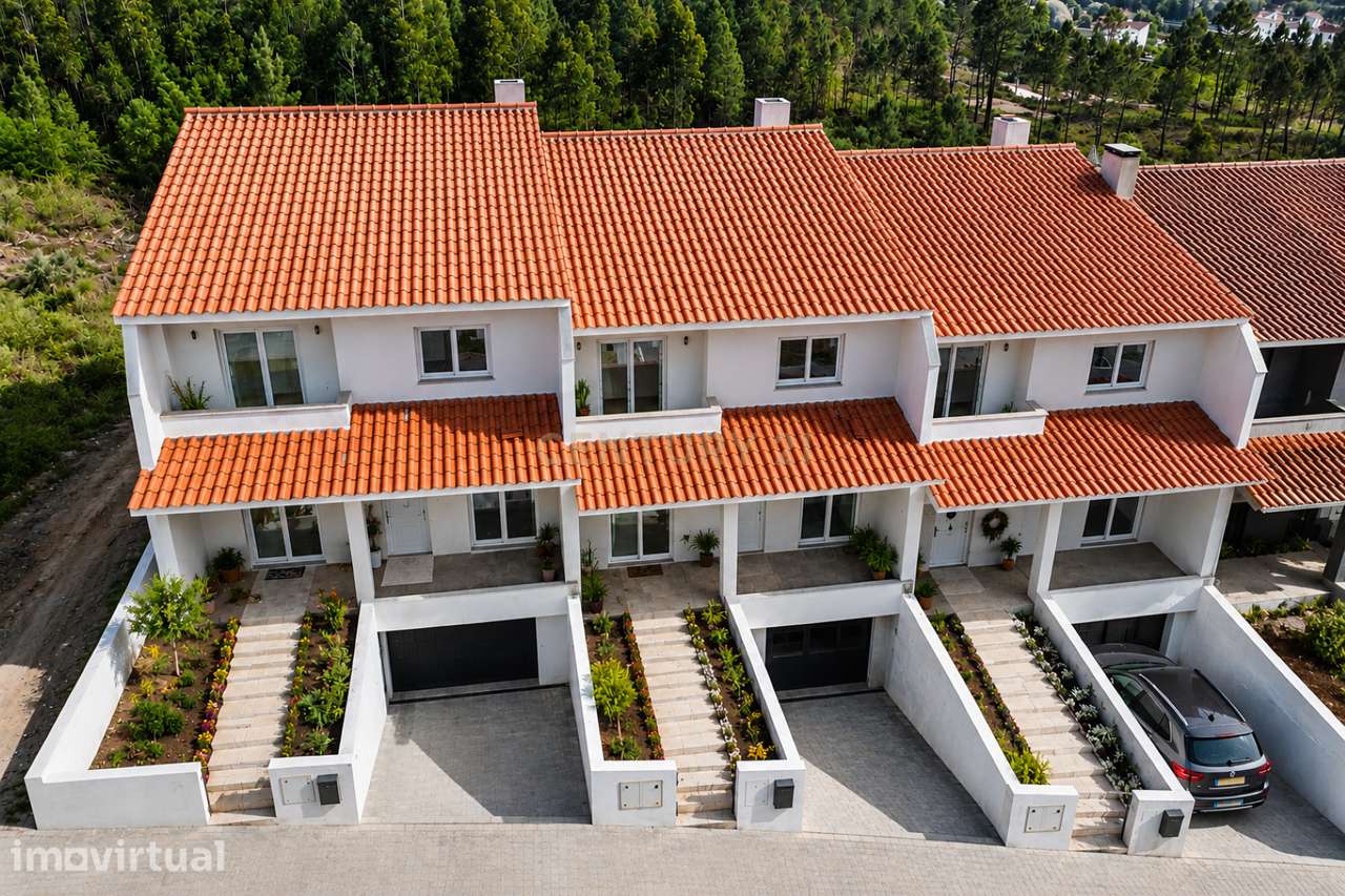 Moradia T4 em construção com terreno - Miranda do Corvo - Grande imagem: 4/21