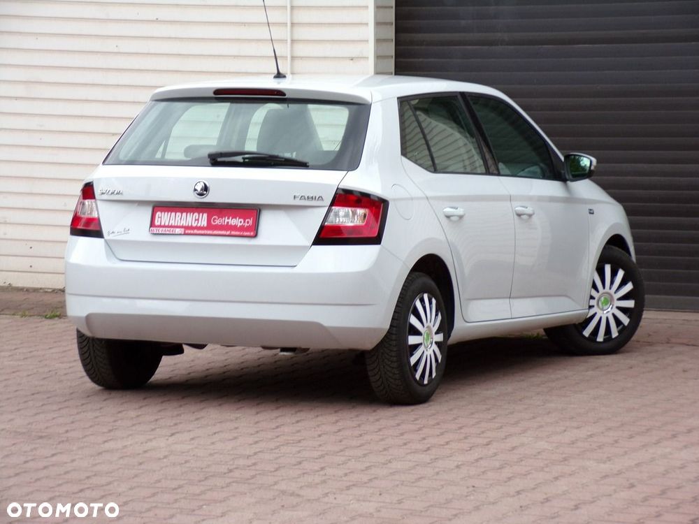 Skoda Fabia - 11