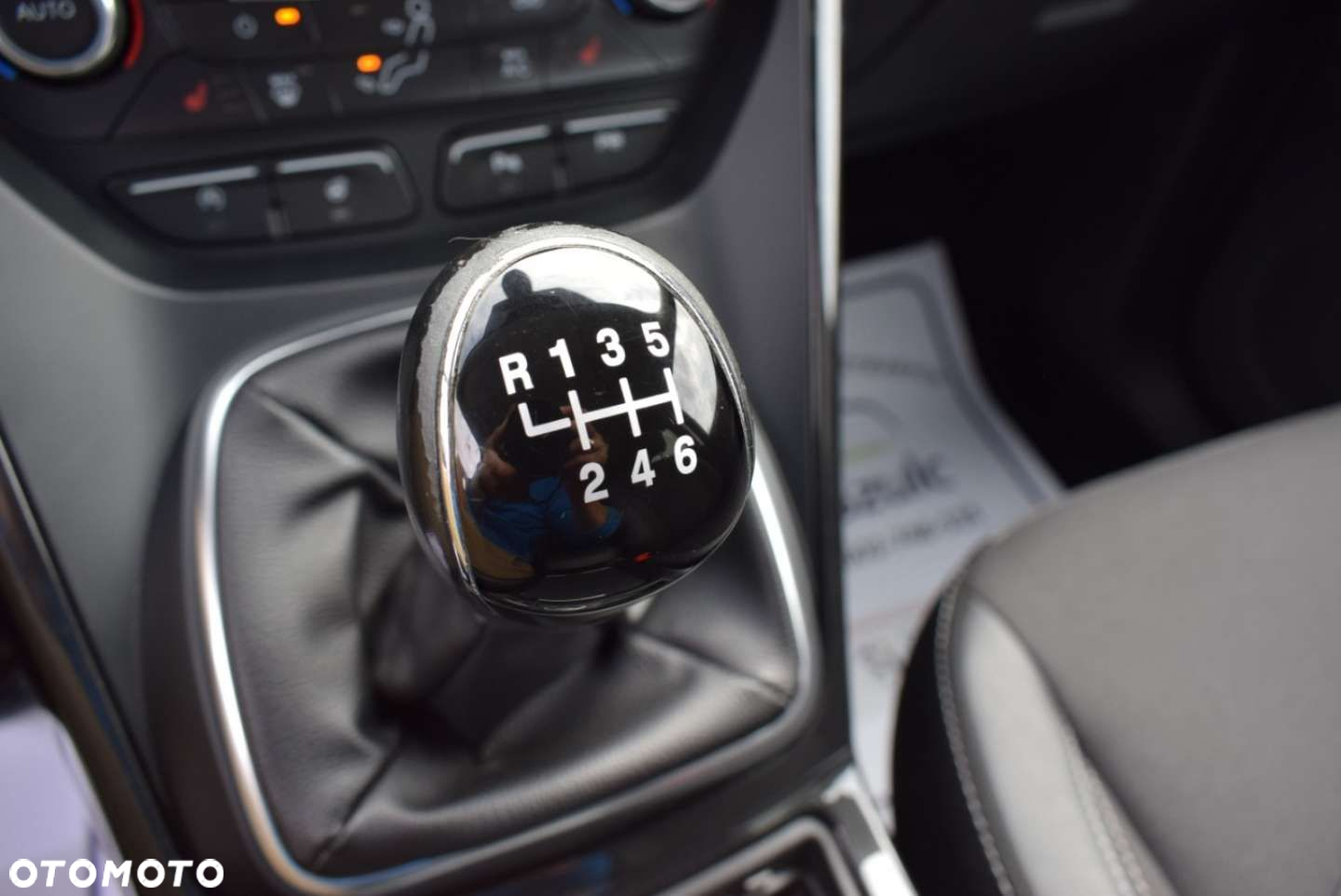 Ford Kuga - 38