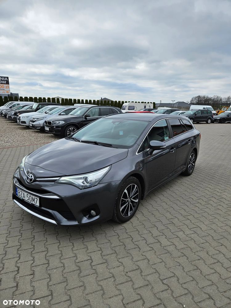 Toyota Avensis 1.8 Premium MS - 5