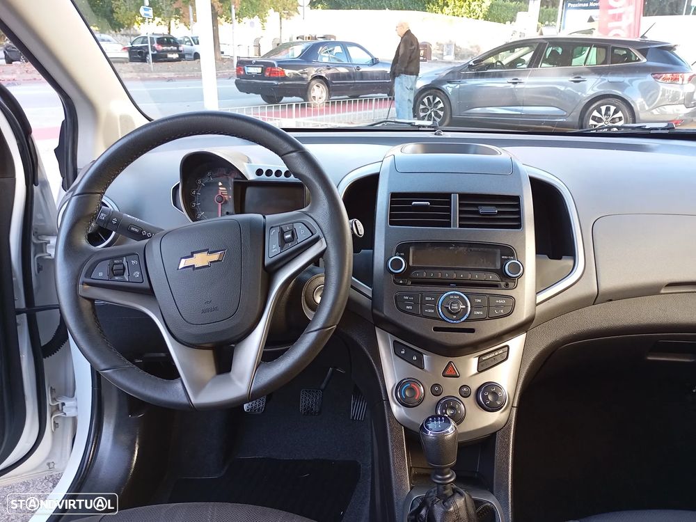 Chevrolet Aveo 1.2 LS ECO - 10