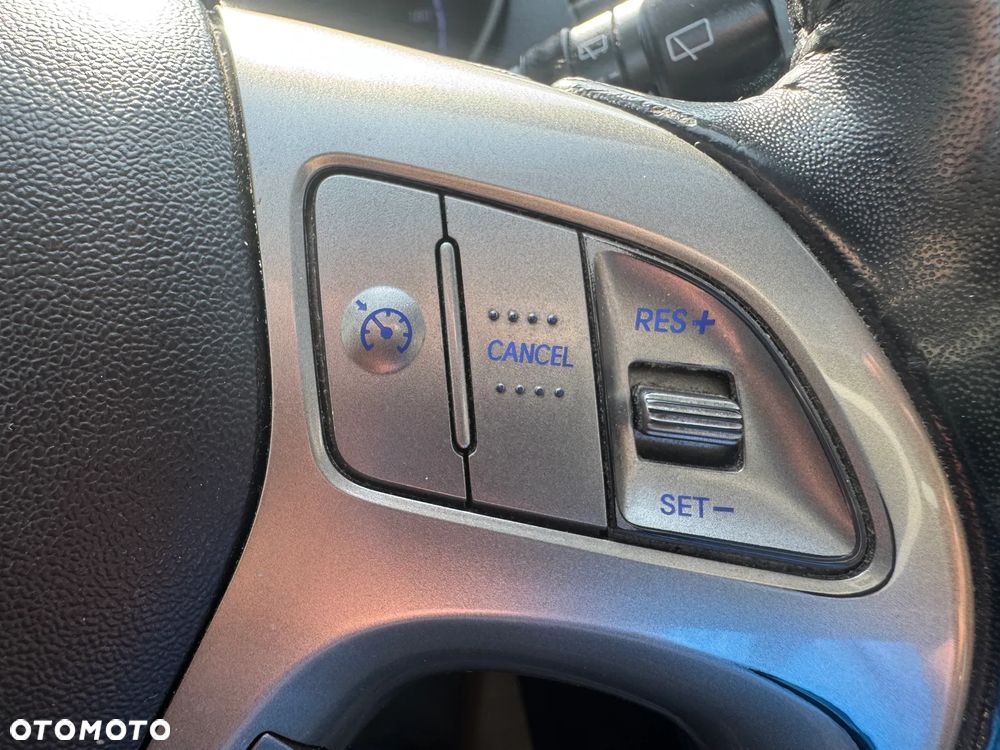 Hyundai ix35 2.0 CRDi 4WD Automatik Premium - 20