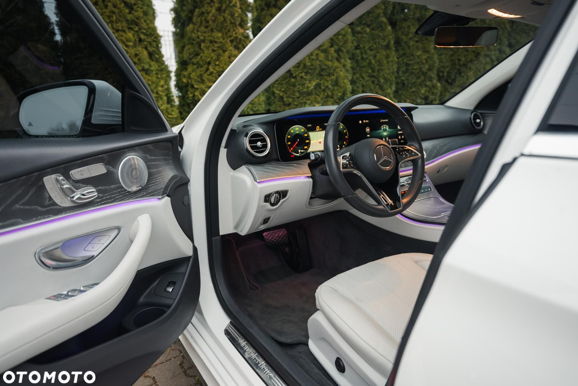 Mercedes-Benz Klasa E - 9