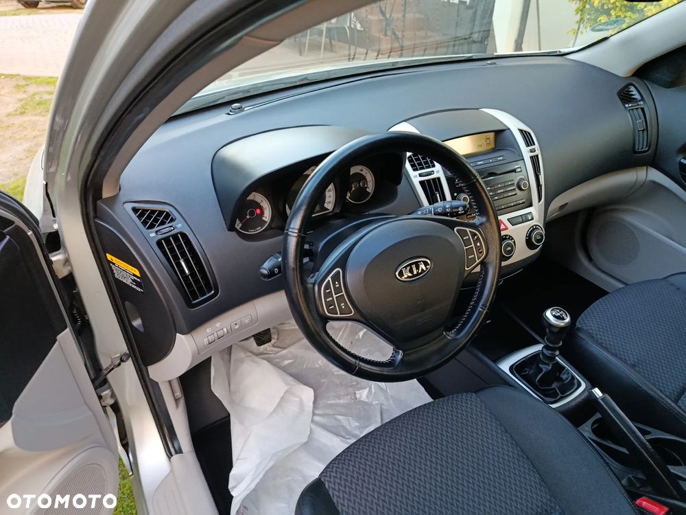 Kia Ceed 1.6 CVVT EX - 24