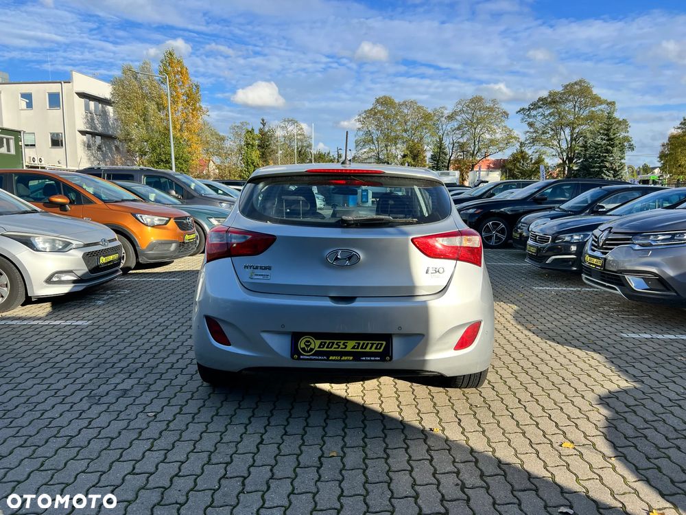 Hyundai i30 1.6 CRDi BlueDrive Comfort - 8