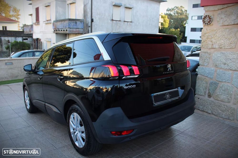 Peugeot 5008 - 11