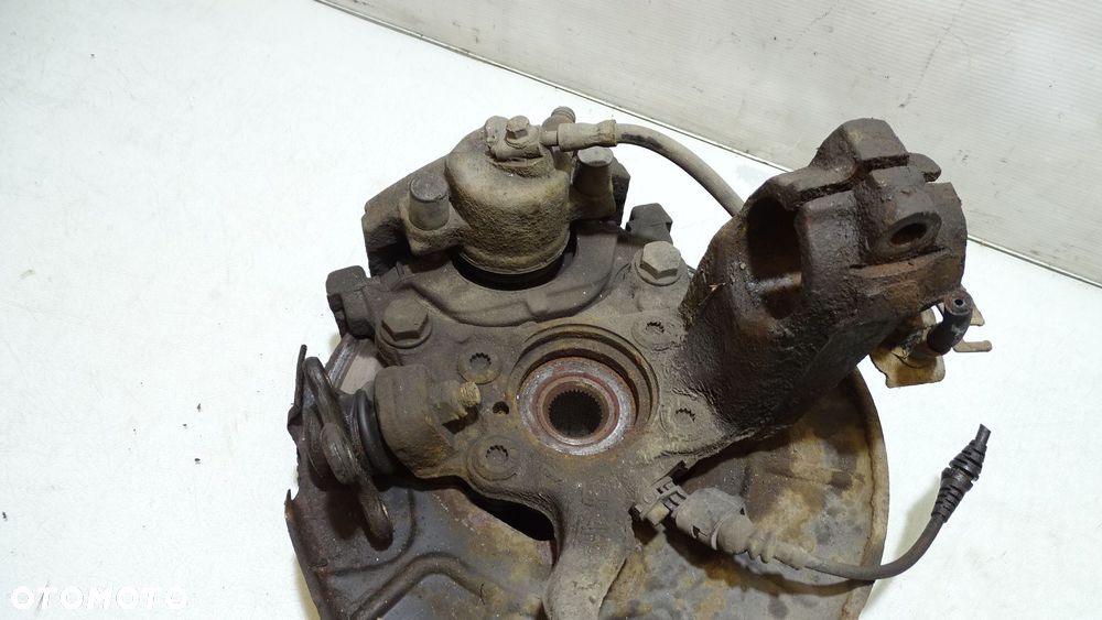 ZWROTNICA PIASTA PRAWY PRZÓD VOLKSWAGEN TOURAN 2.0TDI - 2