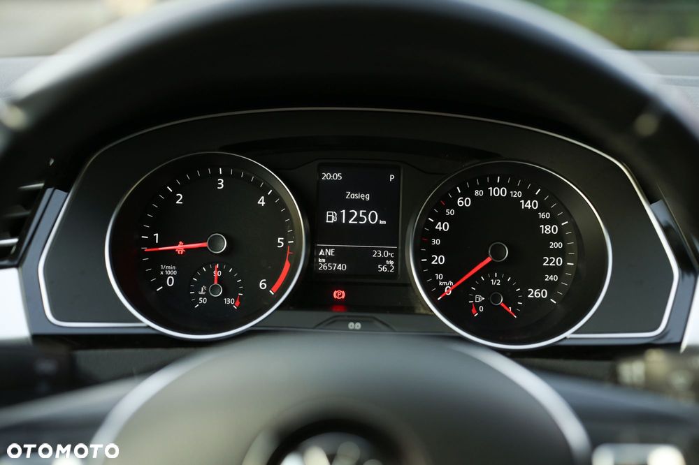 Volkswagen Passat 2.0 TDI BMT Comfortline DSG7 - 31