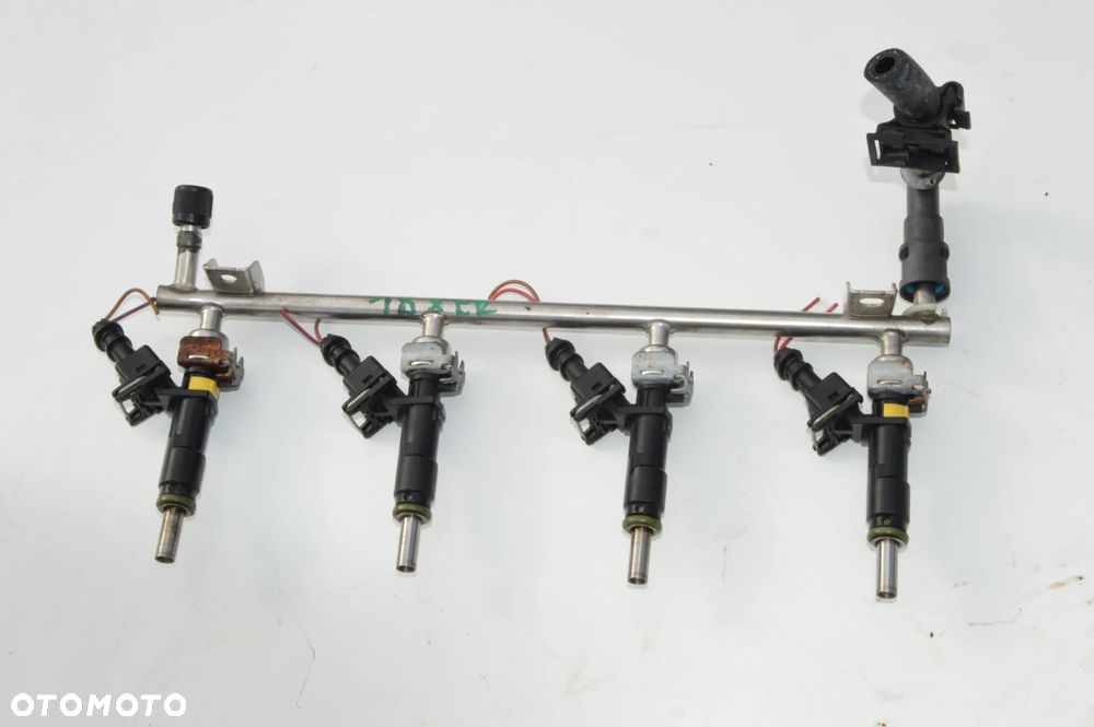 listwa wtryskowa opel astra h zafira b insignia 1.8 16v z18xer 55353806 - 1